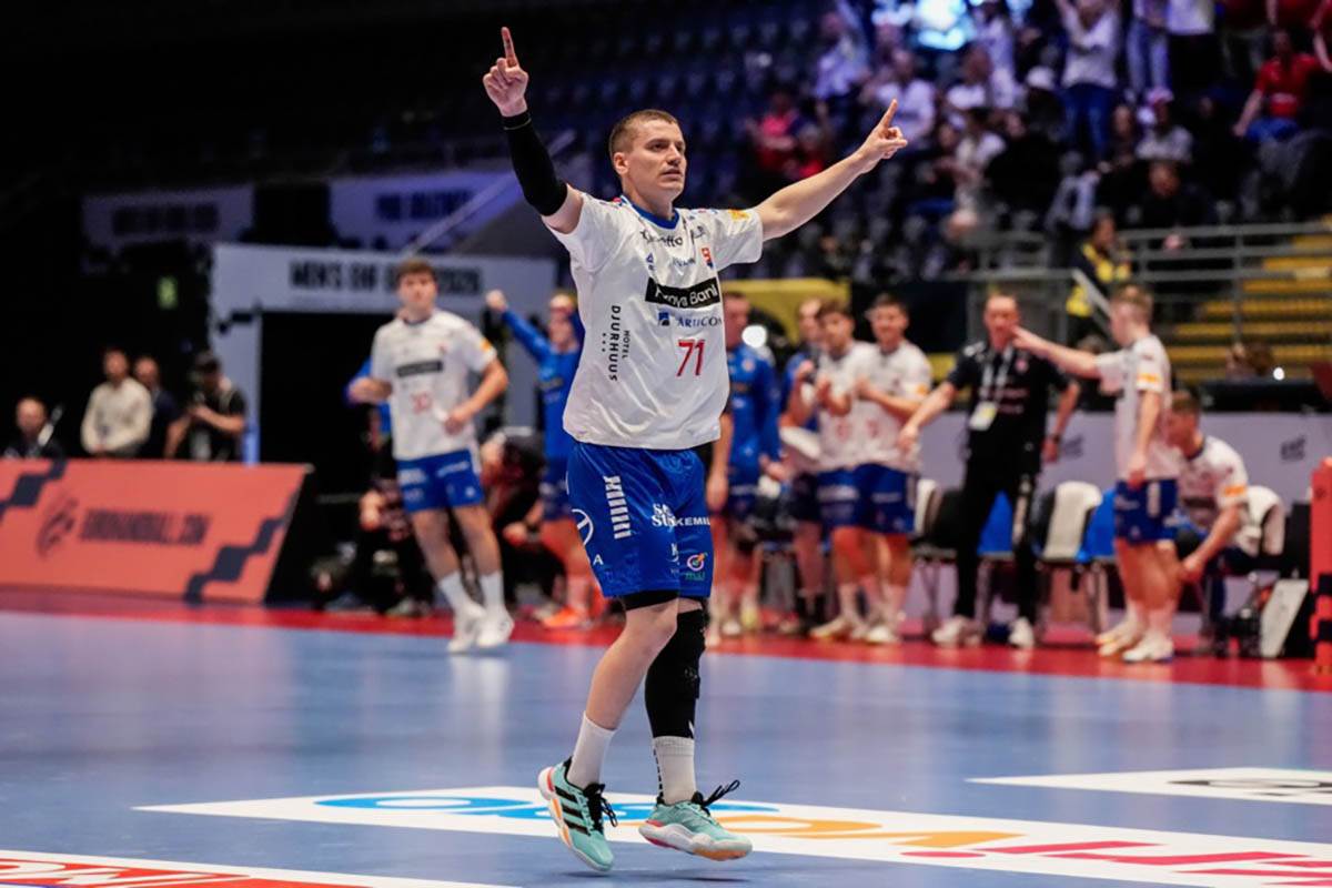 Farska Ostrva - Švajcarska na EP u rukometu (10).jpg