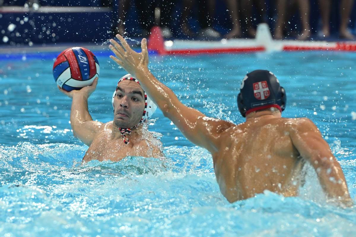 Srbija - Francuska vaterpolo (4).jpg