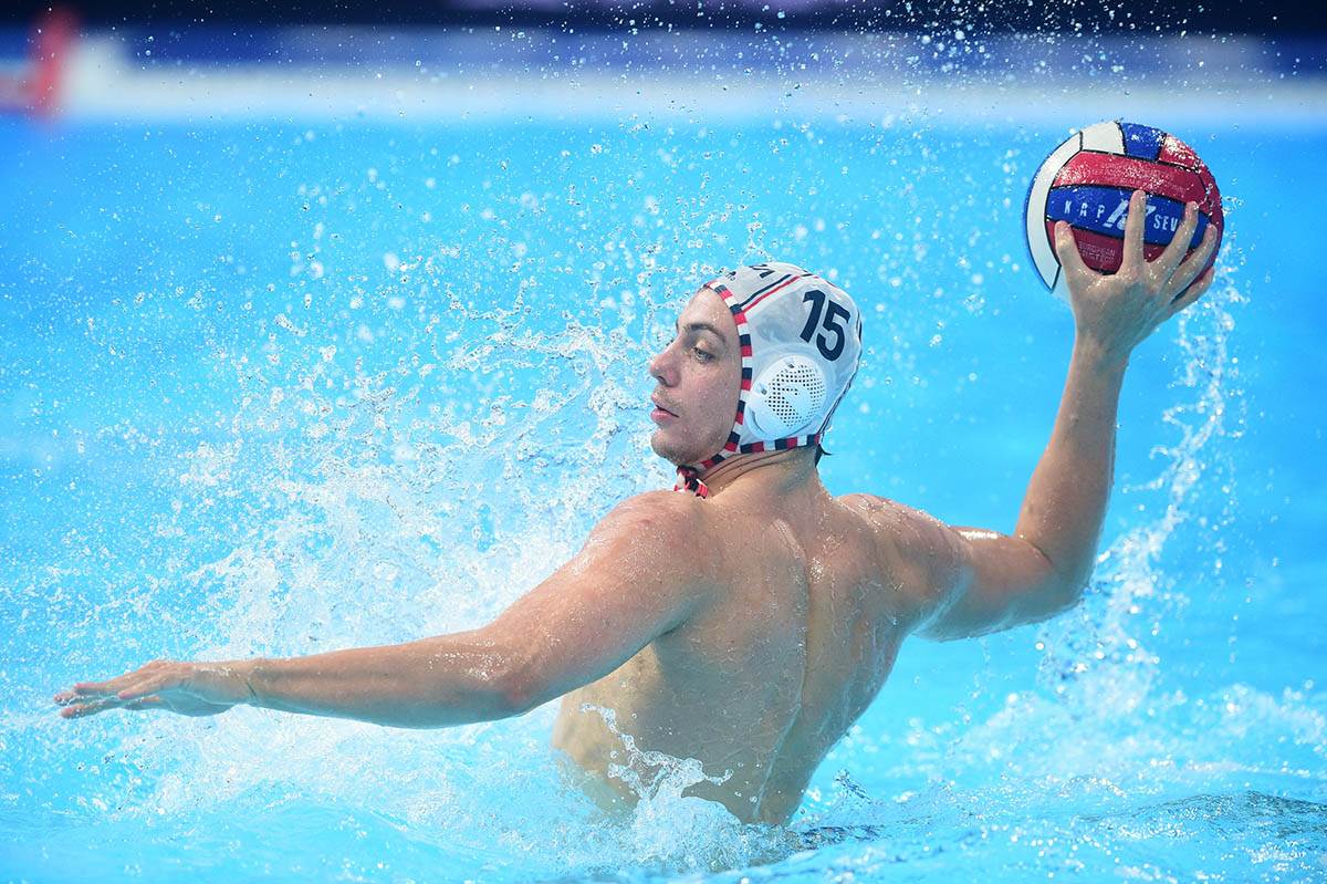 Srbija - Francuska vaterpolo (4).jpg