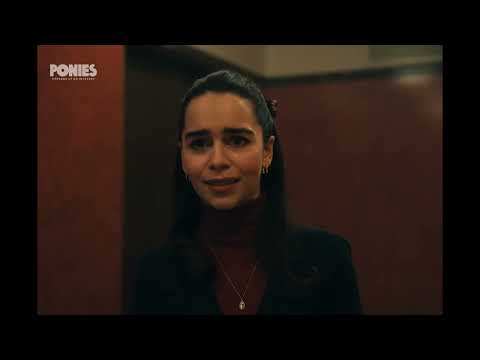 Emilija Klark povredila rebro tokom snimanja intimnih scena sa 3 muškarca