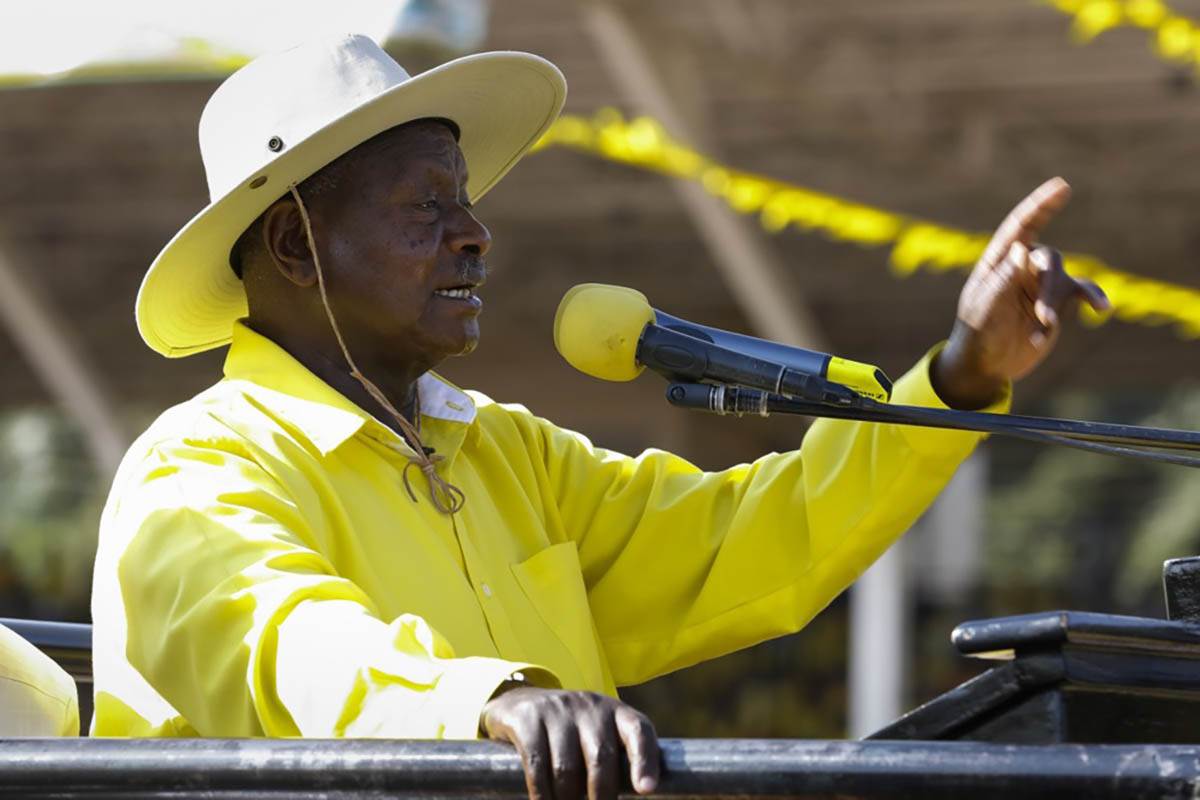 Yoweri Museveni (5).jpg