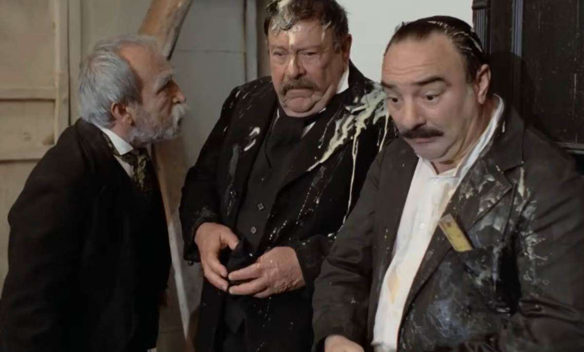 Maratonci trče počasni krug (5).jpg