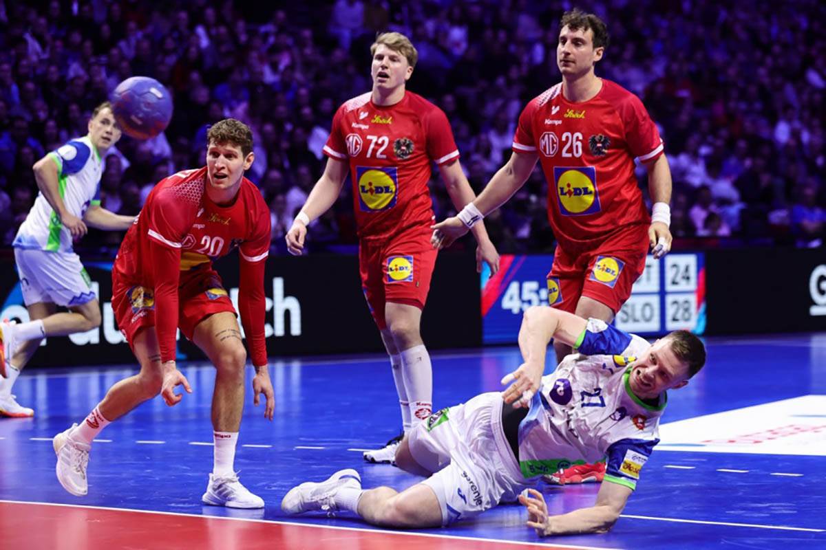 Austrija - Slovenija rukomet (8).jpg