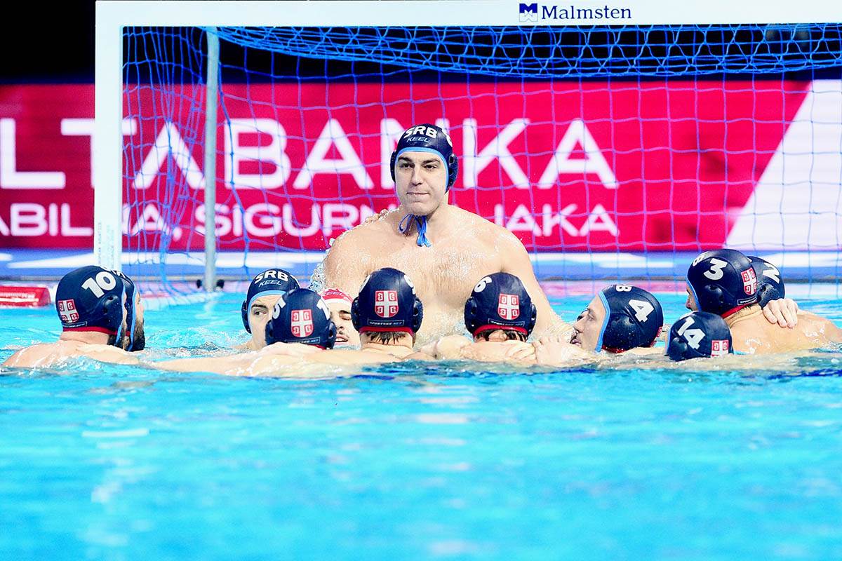 Srbija - Mađarska vaterpolo(4).jpg