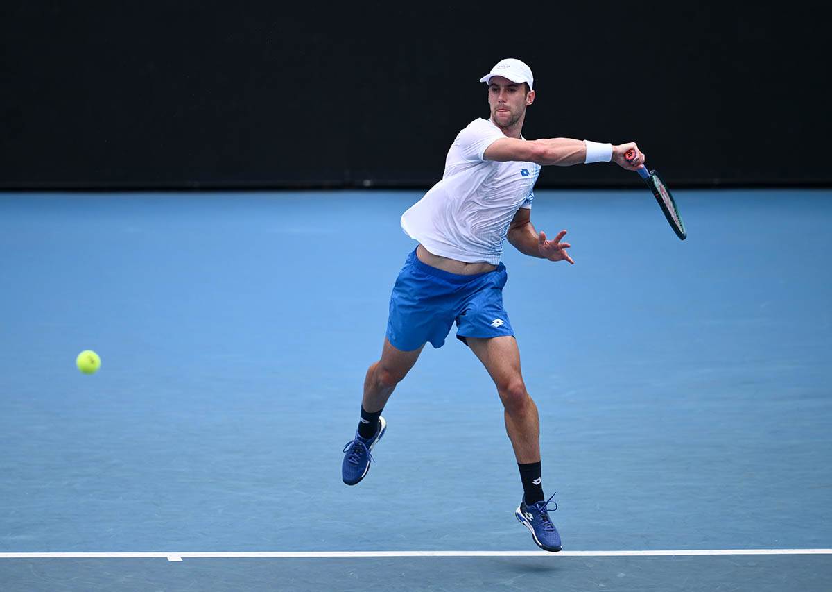 Laslo Đere na meču protiv Stena Vavrinke (1).jpg