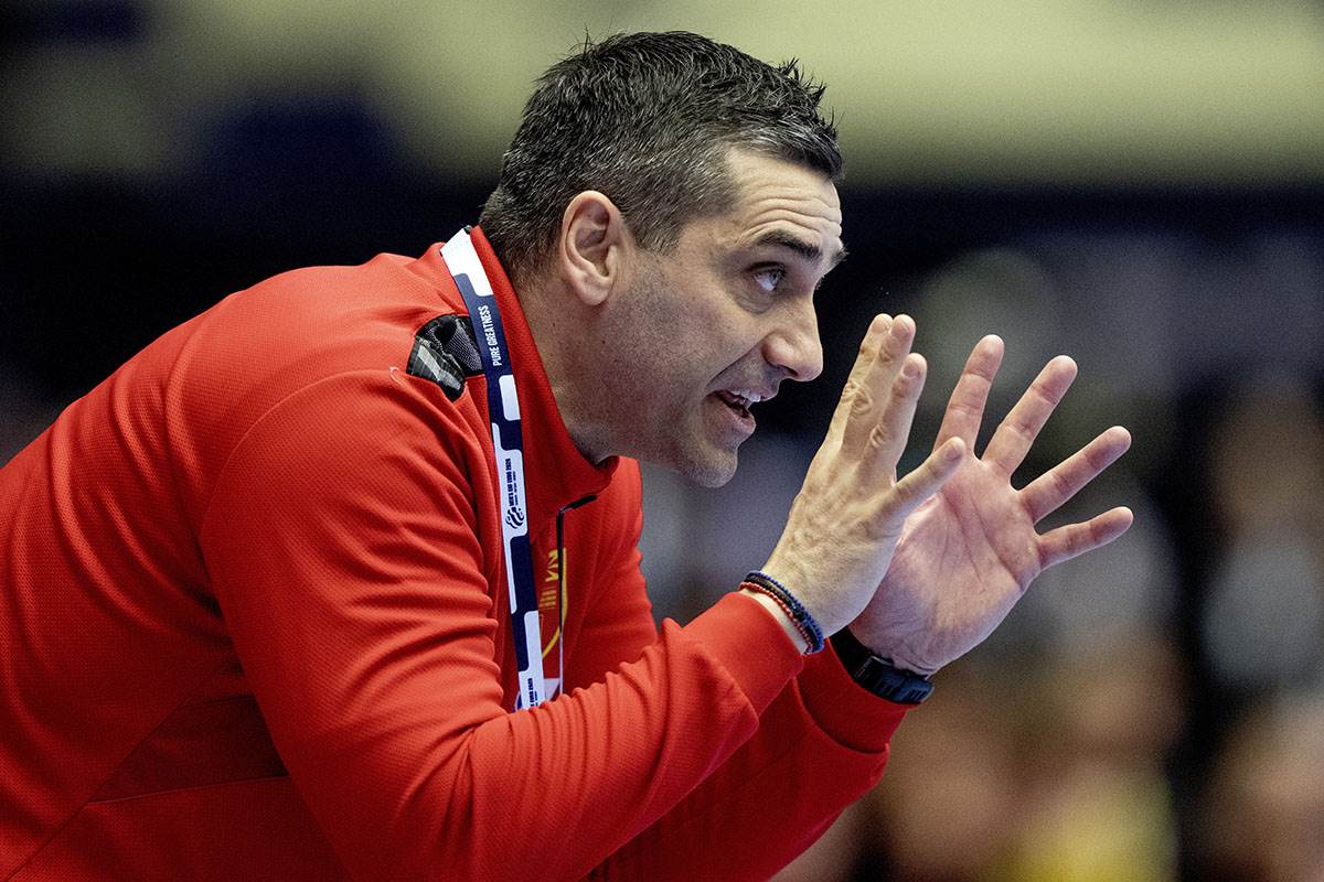 Kiril Lazarov (3).jpg