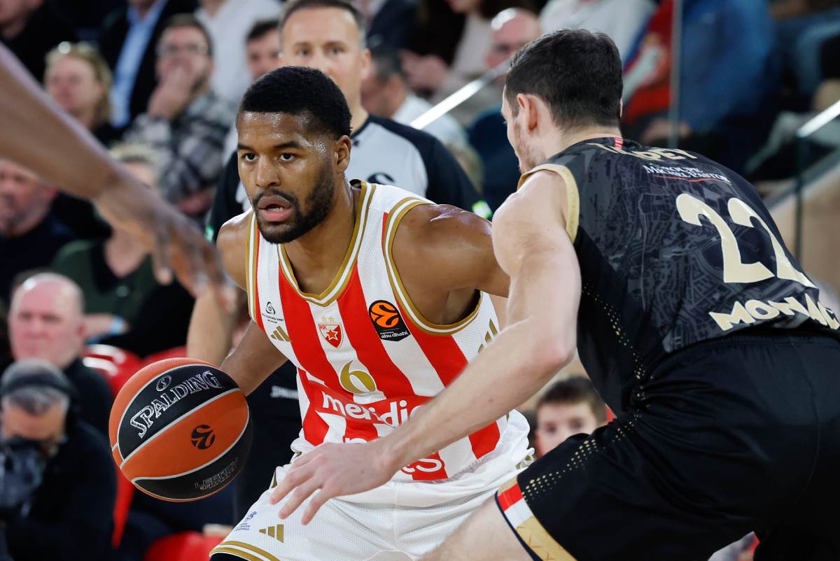 Džered Batler na utakmici Zvezda Monako