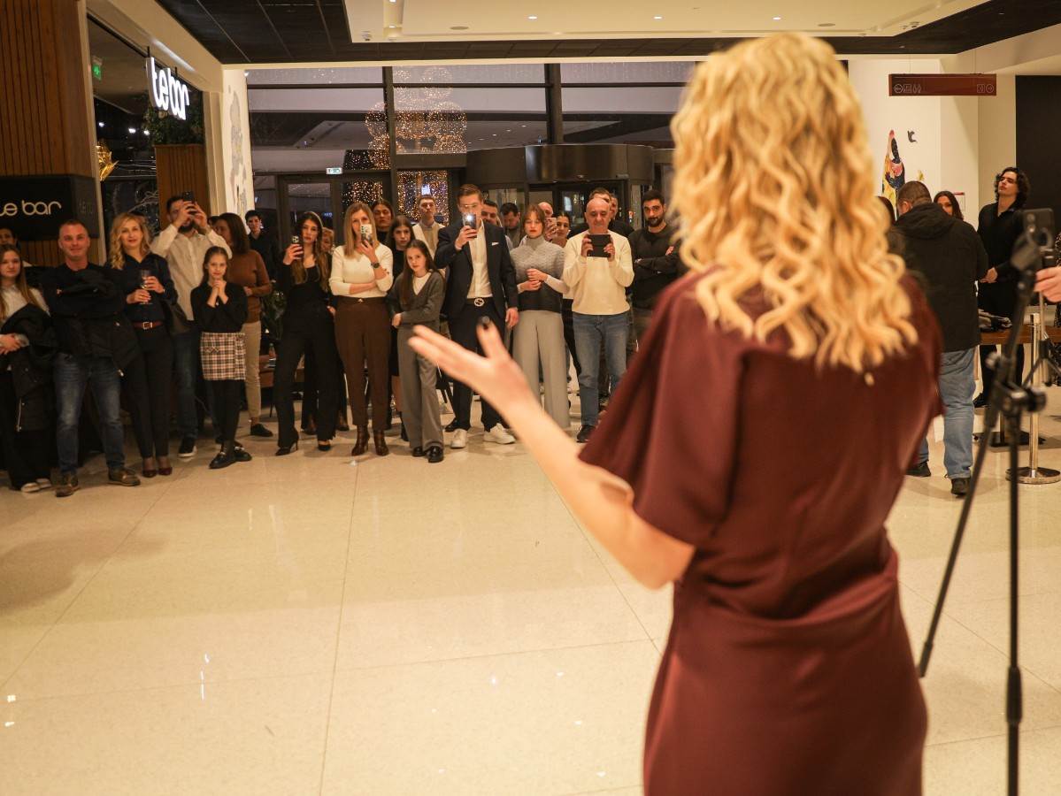 knjiga_srce_iza_belog_mantila_ana_ostojić_kuzmanović_stefan_stojanović_ (13).jpg