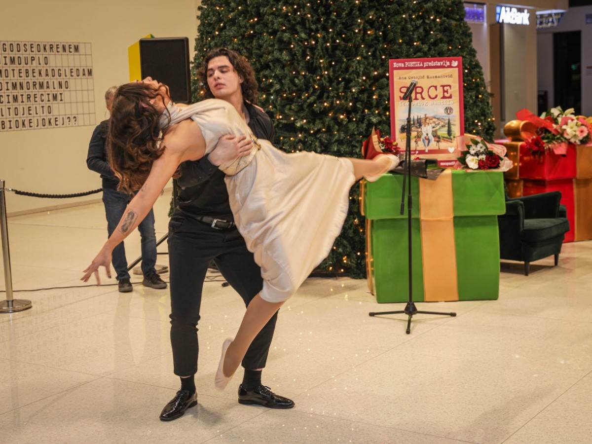 knjiga_srce_iza_belog_mantila_ana_ostojić_kuzmanović_stefan_stojanović_ (17).jpg