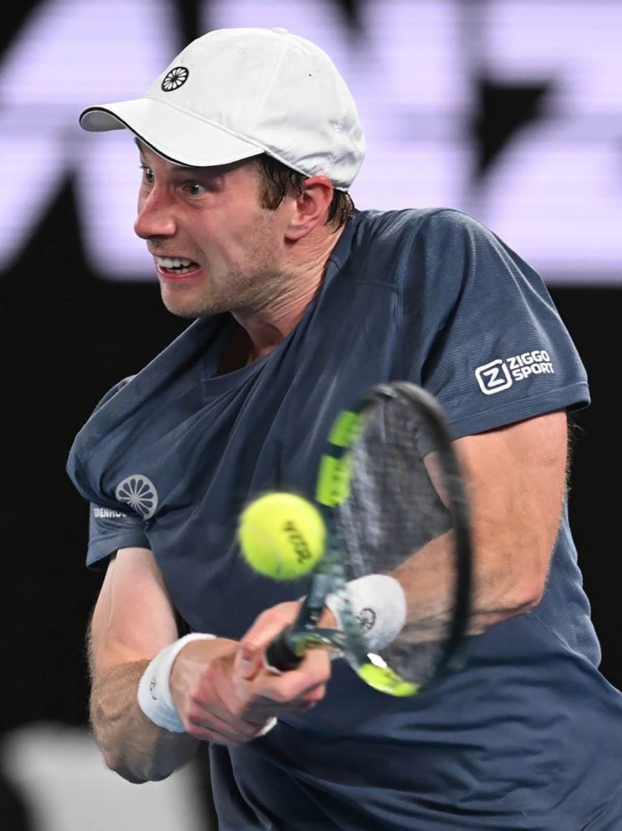 Đoković - Van de Zandshulp (4).jpg