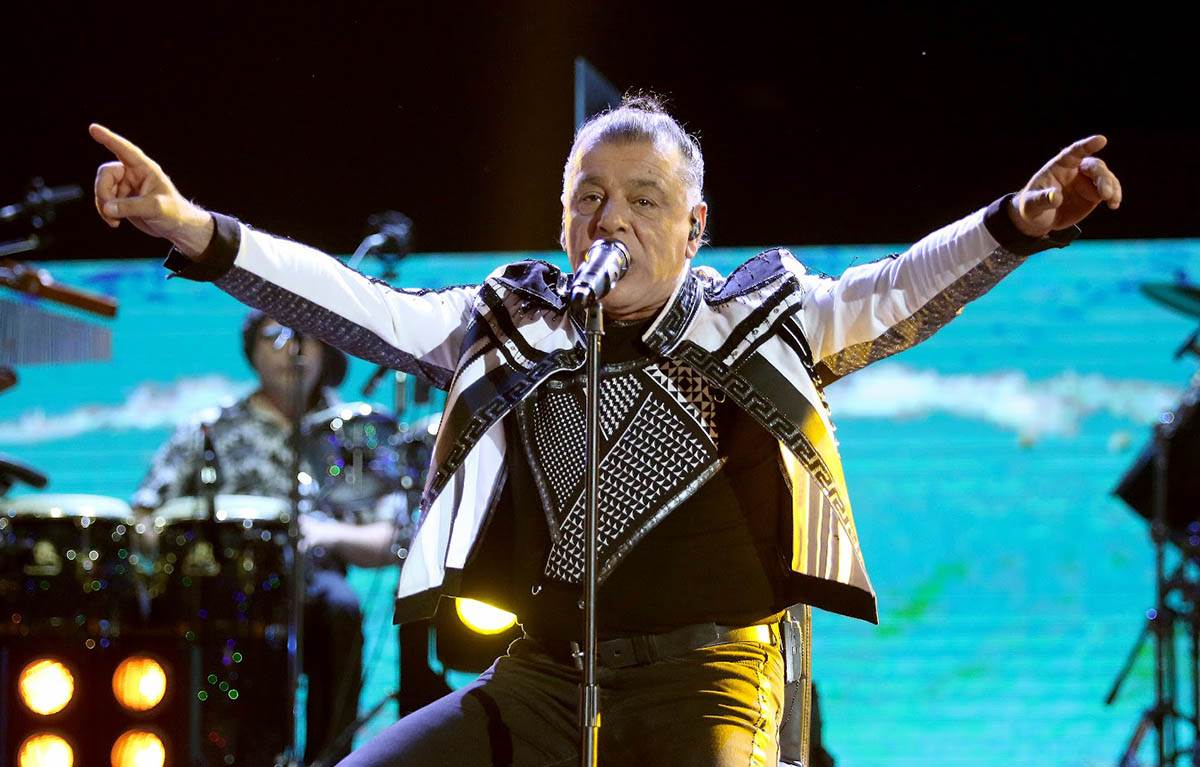 Aki Rahimovski (1).jpg