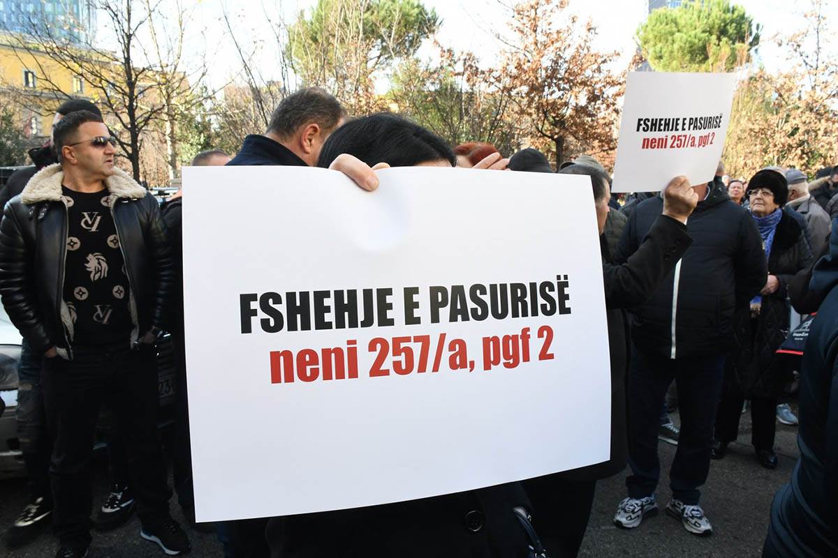 Protesti u Albaniji (2).jpg