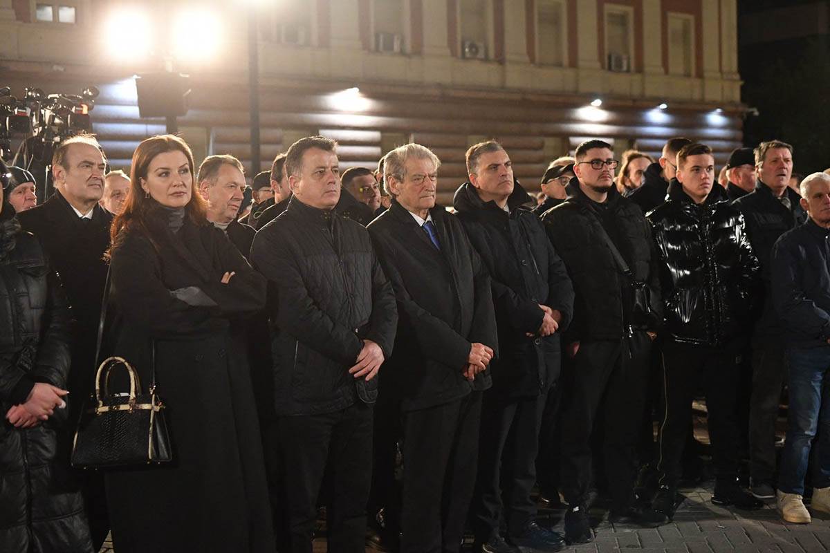 Protesti u Albaniji (3).jpg