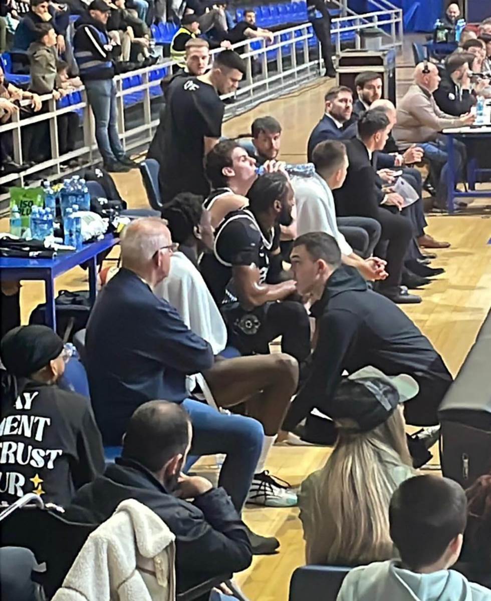 Isak Bonga se povredio (3).jpg