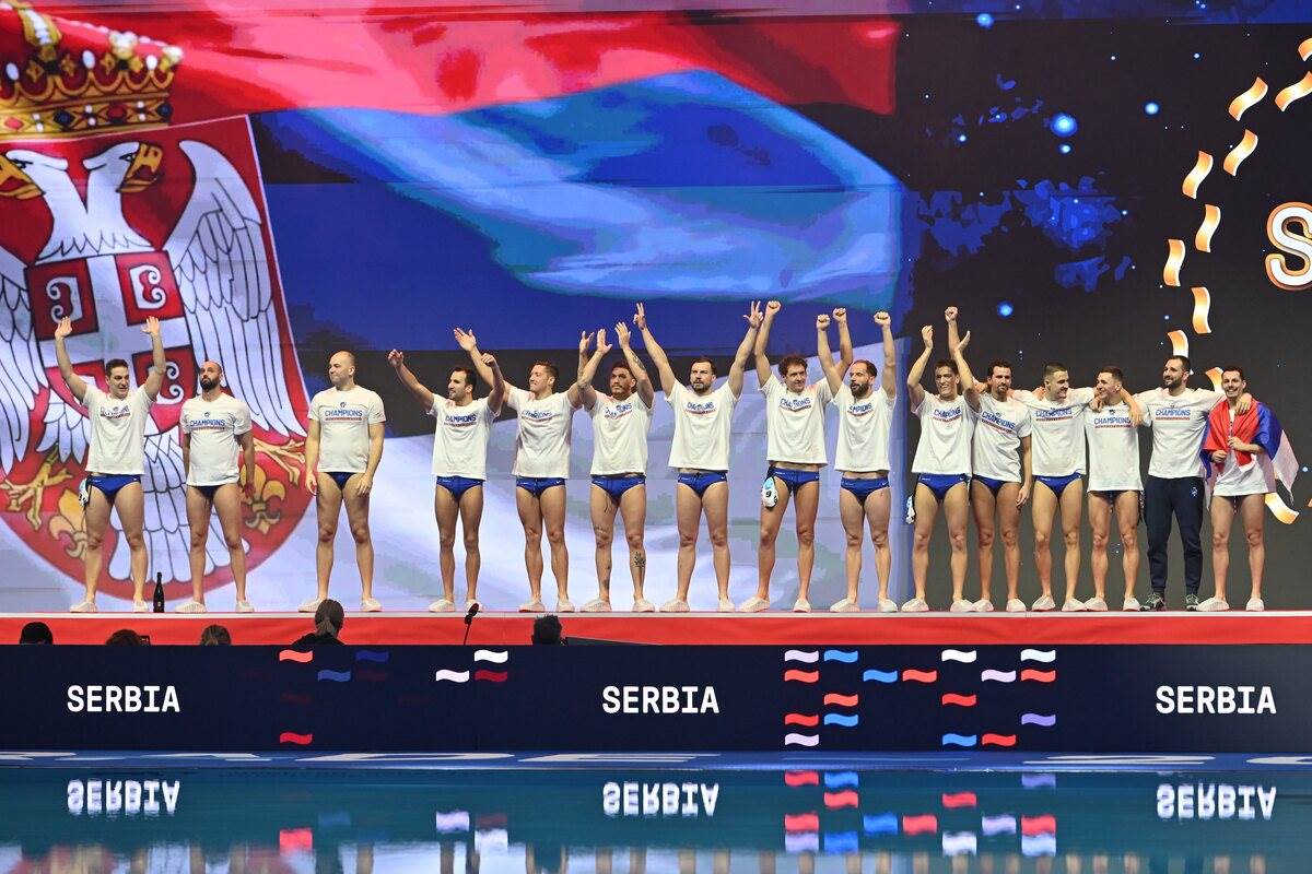 Vaterpolo Srbija - Mađarska, dodela medalje (12).JPG