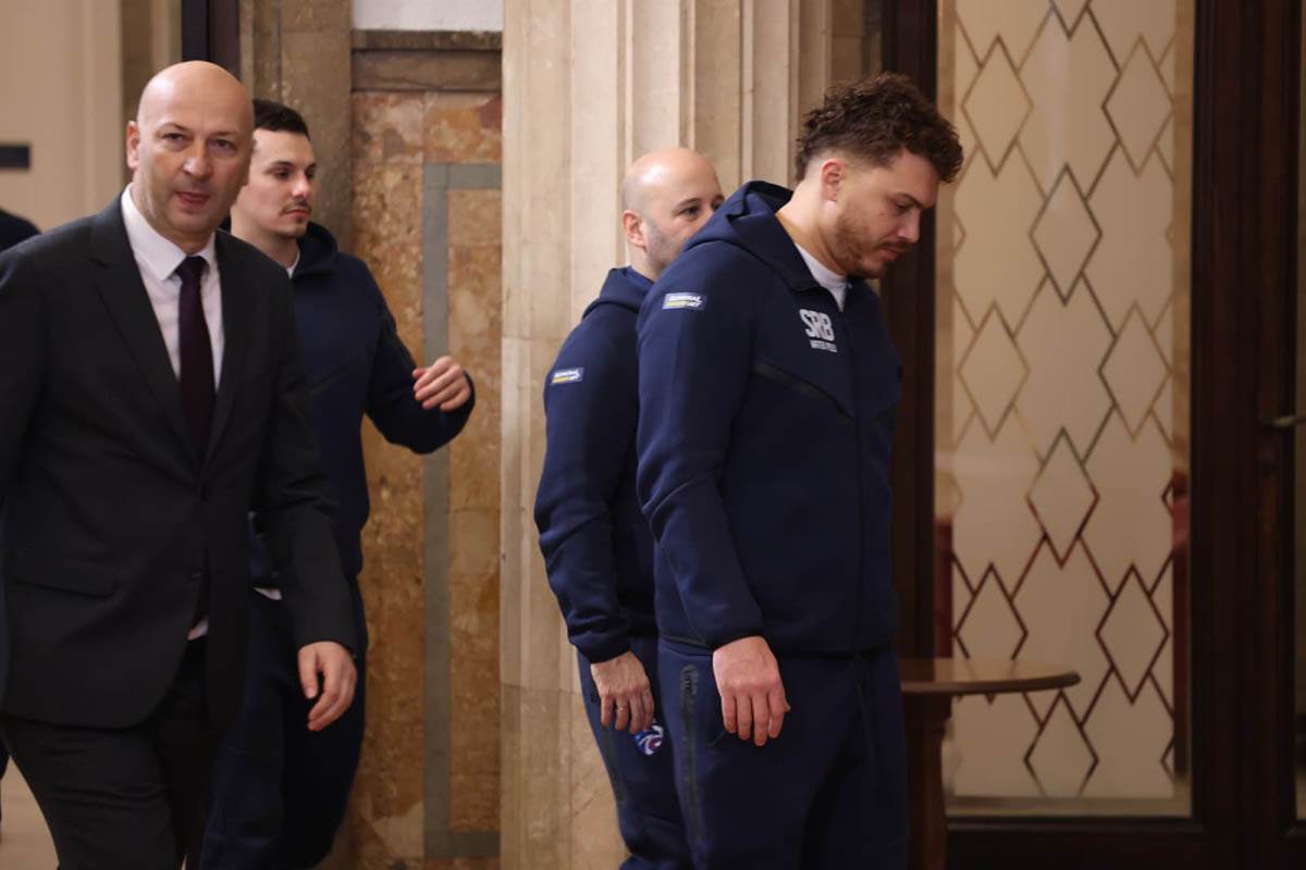 Vučić sa vaterpolistima Srbije (46) copy.jpg