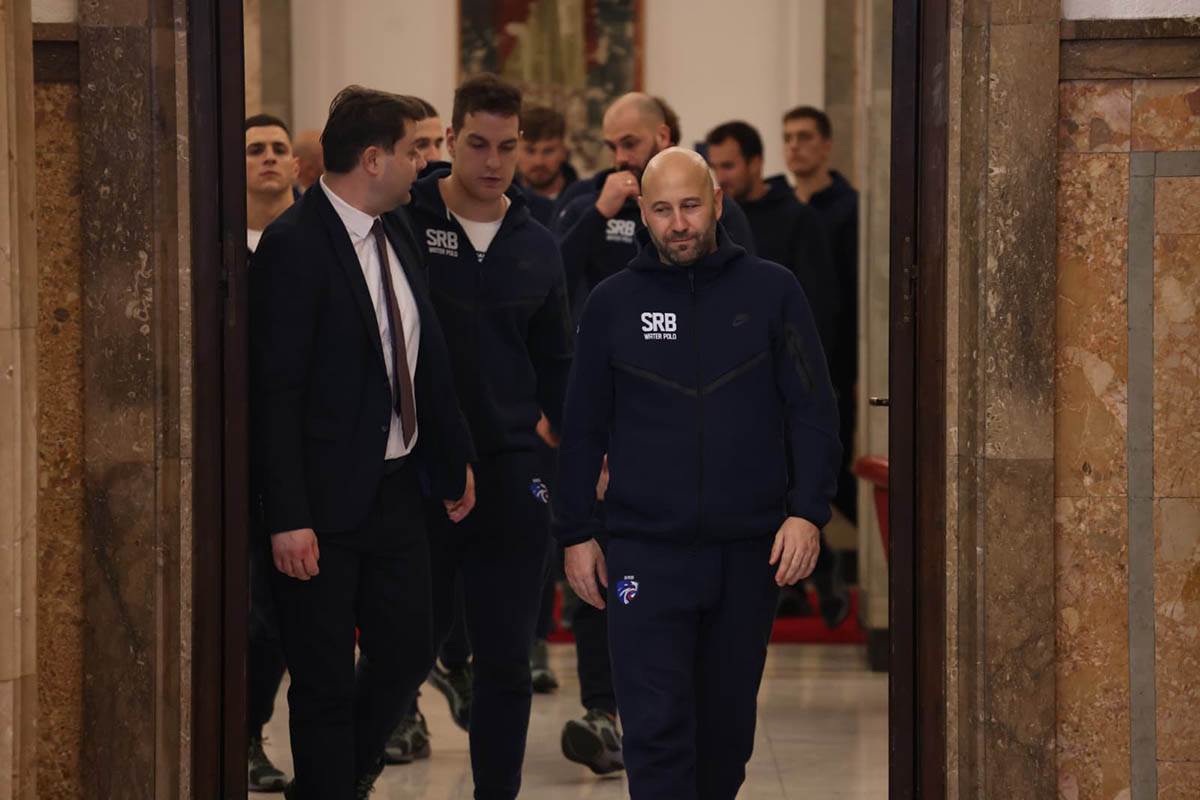 Vučić sa vaterpolistima Srbije (54) copy.jpg