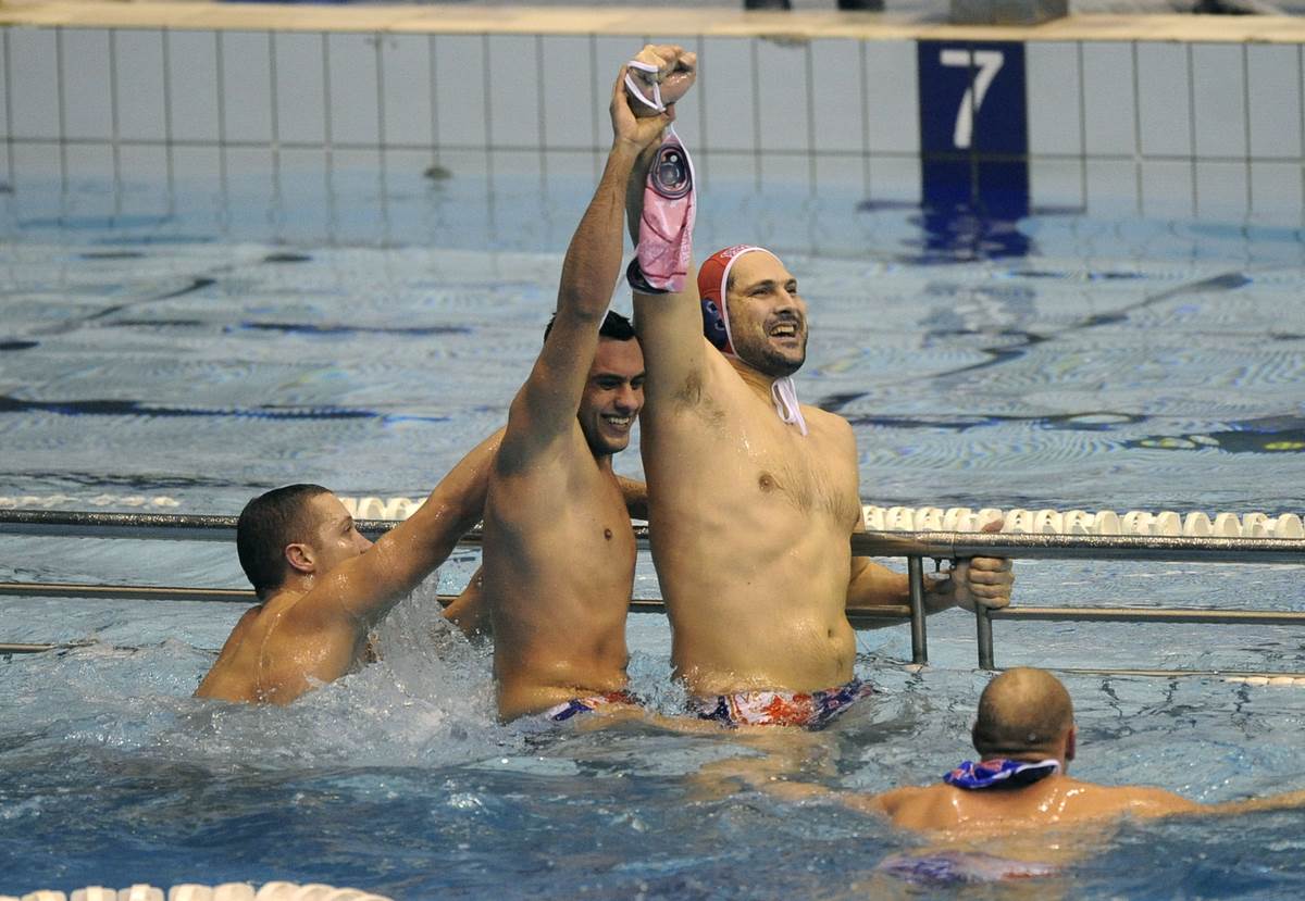 Denis Šefik dao gol sa gola na gol za Zvezdu protiv Radničkog