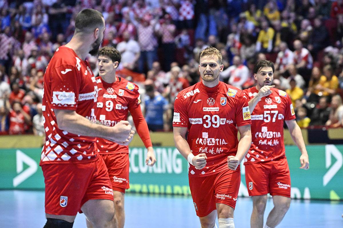 Slovenija-Hrvatska (1).jpg