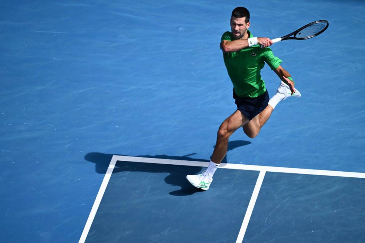 Novak Đoković - Lorenco Muzeti na Australijan openu (10).jpg