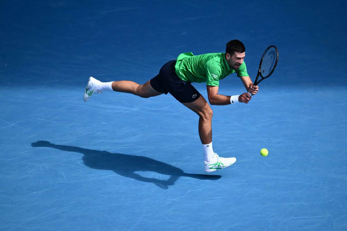 Novak Đoković - Lorenco Muzeti na Australijan openu (11).jpg