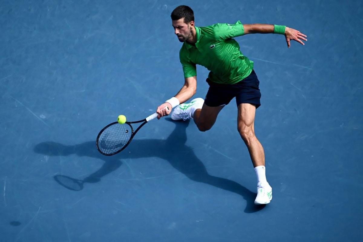 Novak Đoković - Lorenco Muzeti na Australijan openu (13).jpg