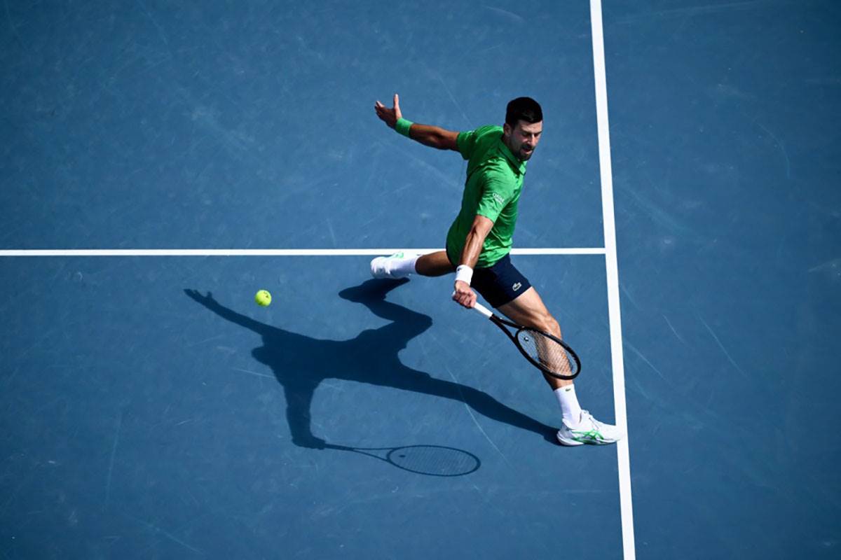 Novak Đoković - Lorenco Muzeti na Australijan openu (15).jpg