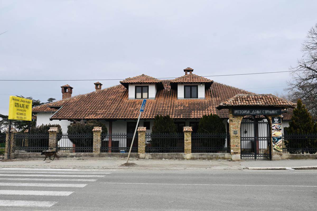 Biznis Zorice Marković propao, stopirala izgradnju kuće: Ostao samo lom i pustoš, meštani govorili o dugovima