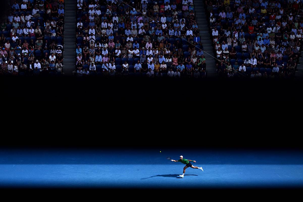 Novak Đoković - Lorenco Muzeti na Australijan openu (1).jpg