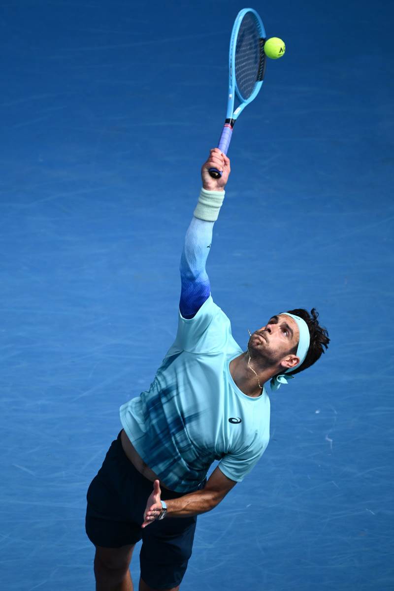 Novak Đoković - Lorenco Muzeti na Australijan openu (2).jpg