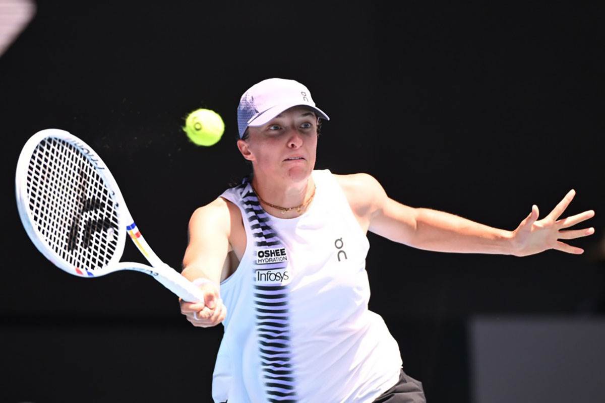 Iga Švjontek - Jelena Ribakina (2).jpg