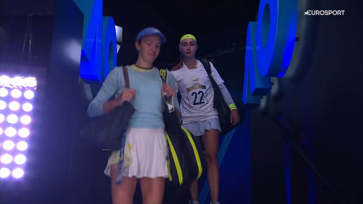 Aleksandra Krunić nosi dres Srbije (2).jpg