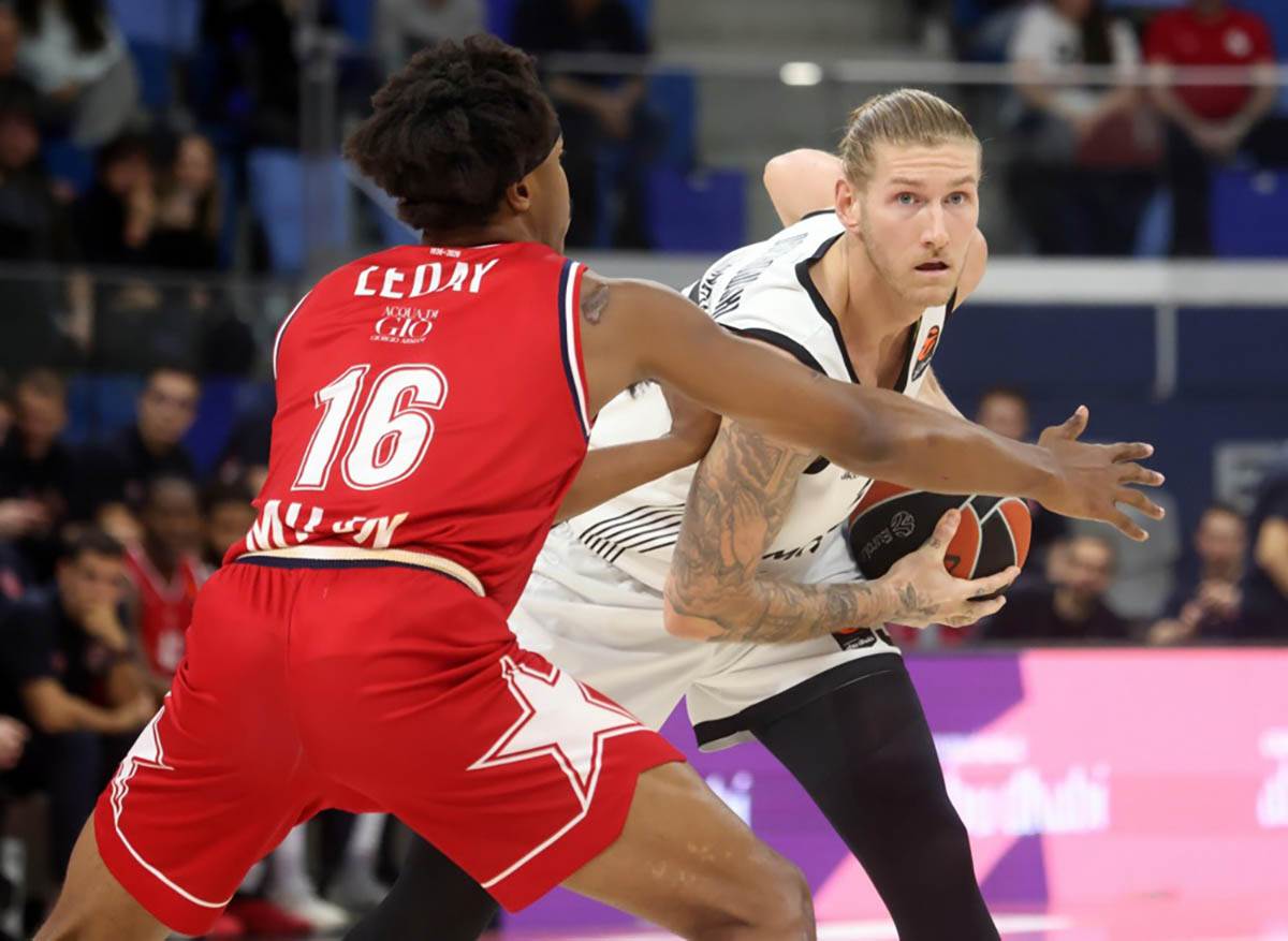 Olimpija Milano - Partizan (5).jpg