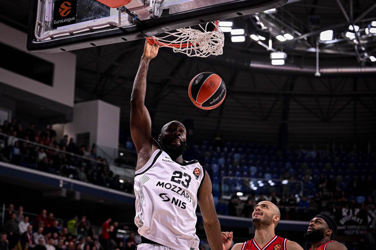 Olimpija Milano - Partizan (2).jpg