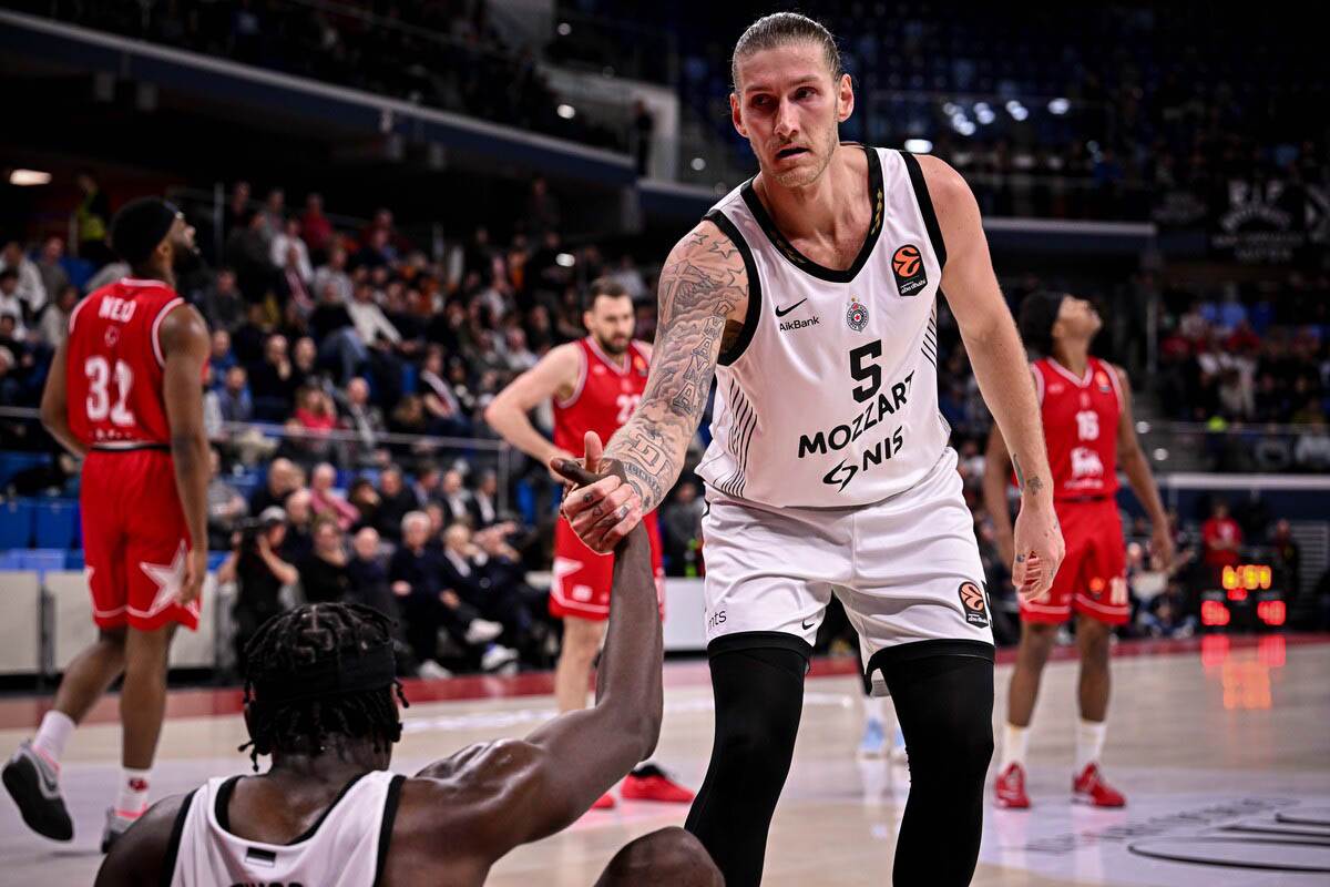 Olimpija Milano - Partizan (6).jpg