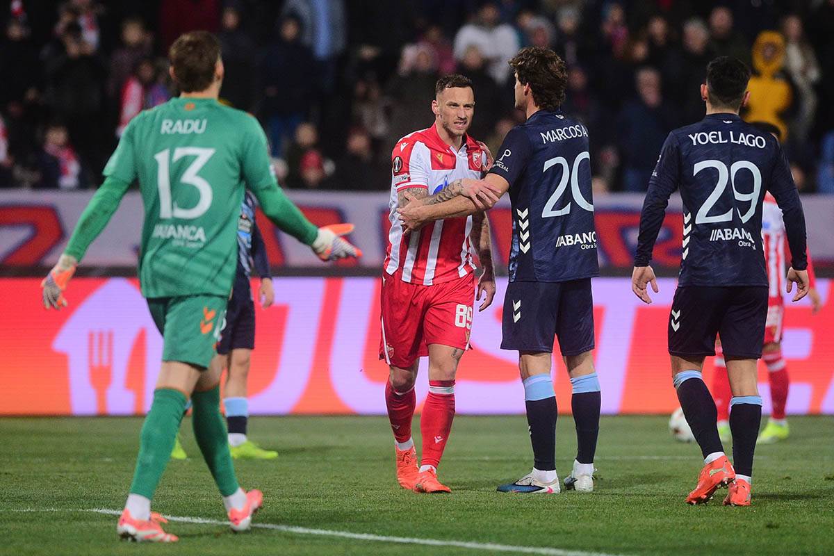 Crvena Zvezda - Selta Vigo (2).jpg