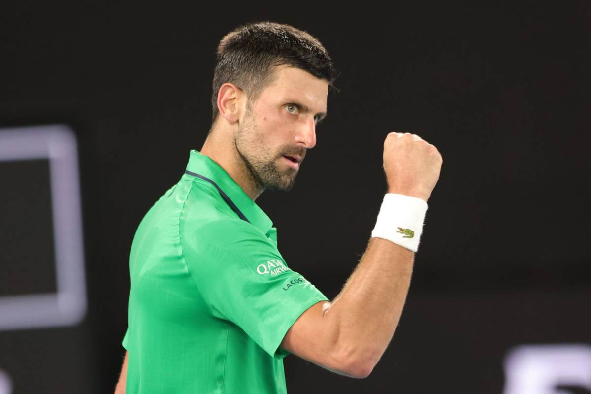 Novak Đoković na meču protiv Janika Sinera na Australijan openu