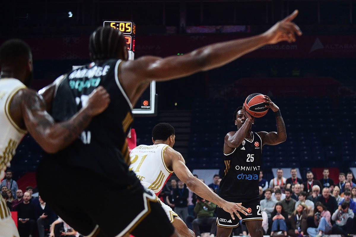 Crvena Zvezda - Dubai (9).jpg