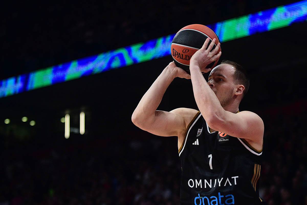 Crvena Zvezda - Dubai (4).jpg