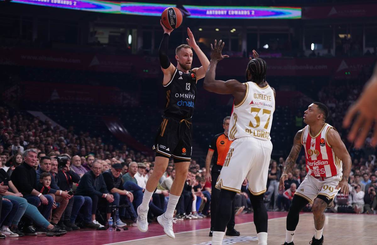 Crvena Zvezda - Dubai (2).jpg