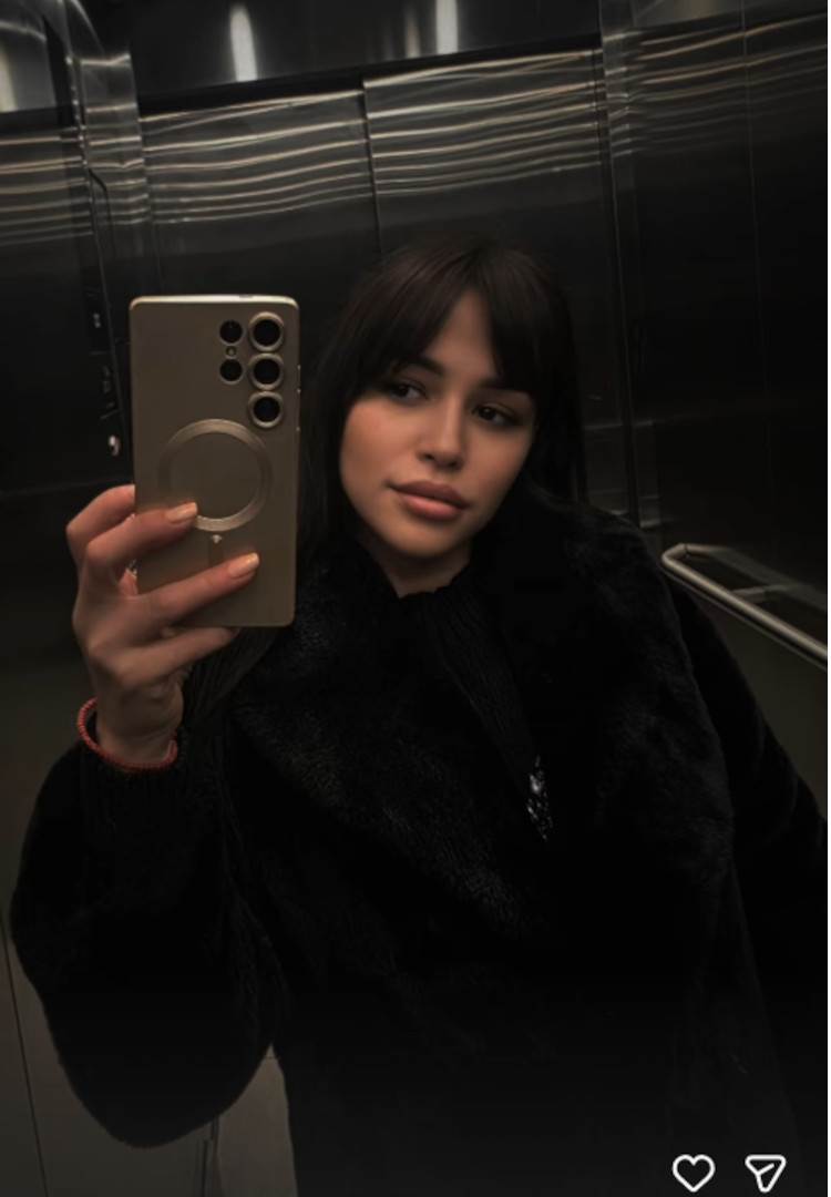 Aleksandra Mladenović selfi.jpg