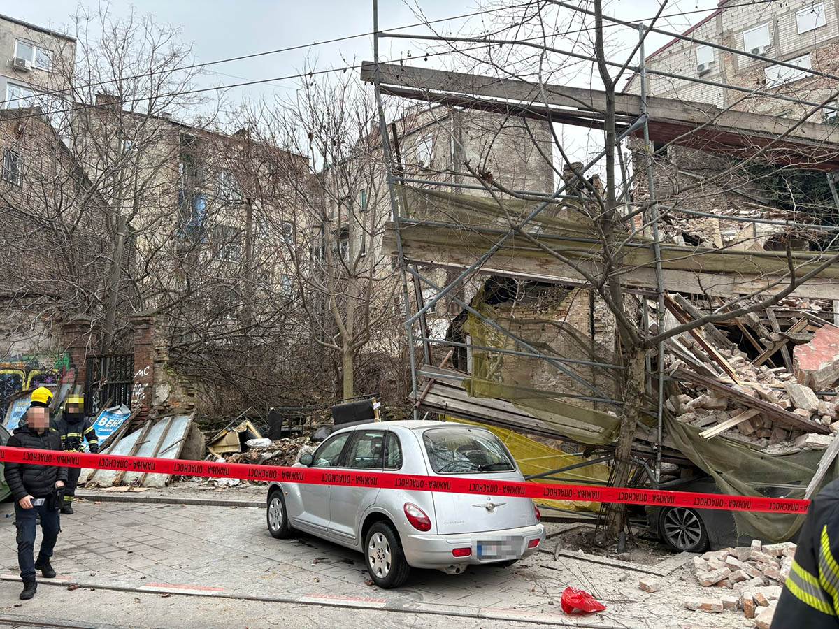 Urušila se stara zgrada u Džoržda Vašingtona (7).jpg