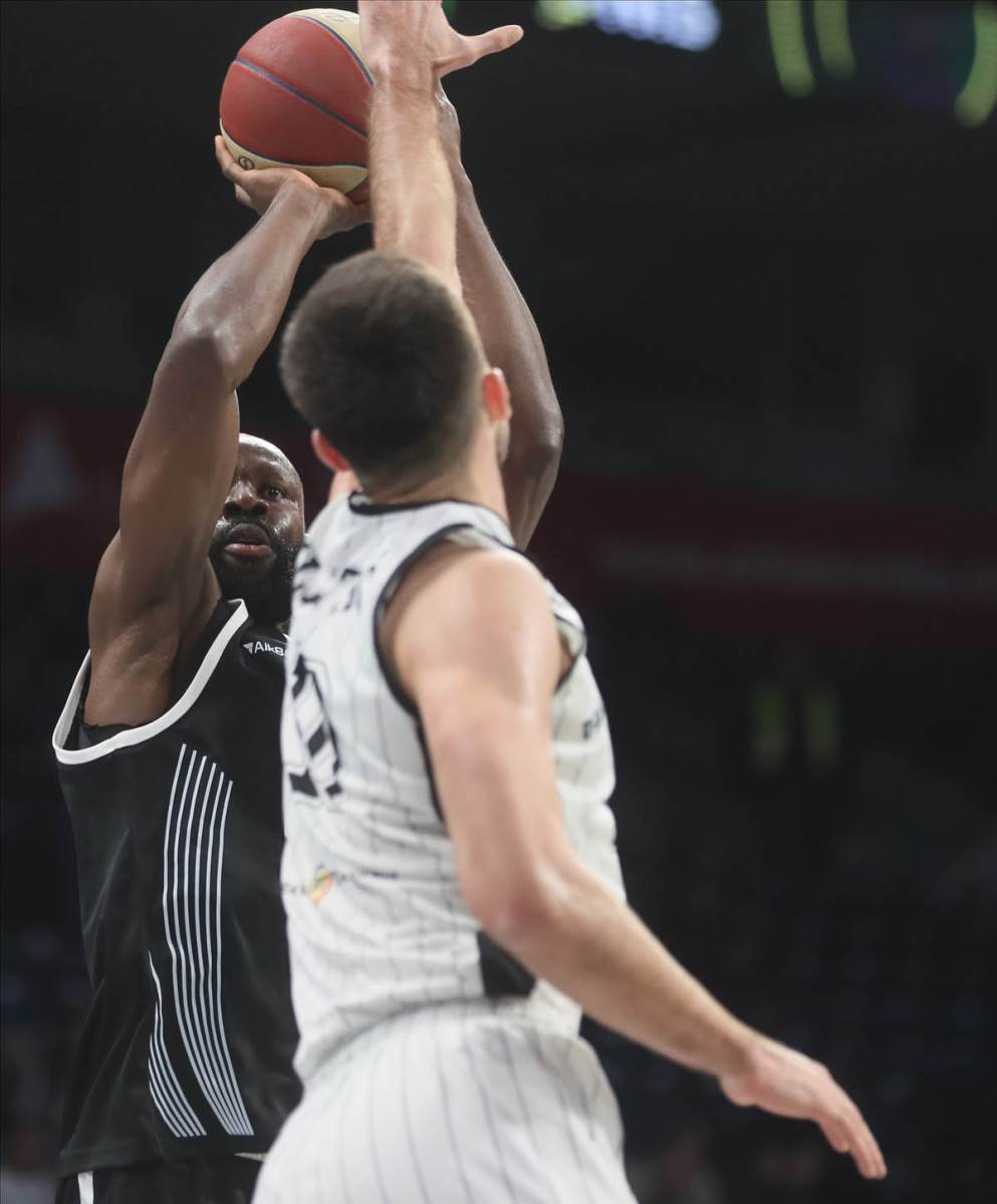 Partizan - Kluž (7).jpg