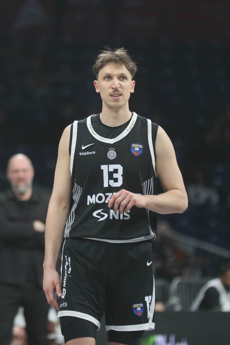 Aleksa Radanov Partizan (2).jpg