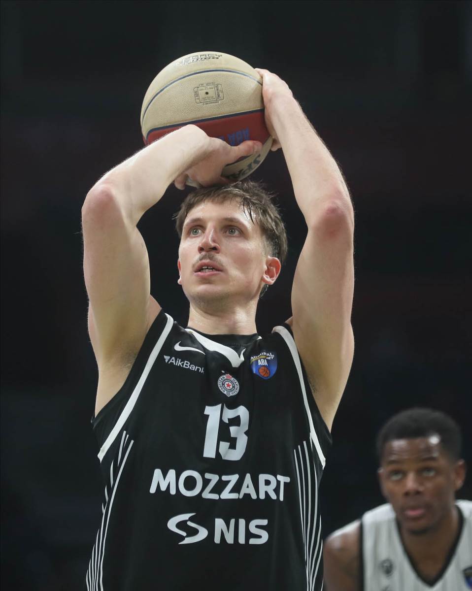Aleksa Radanov Partizan (8).jpg