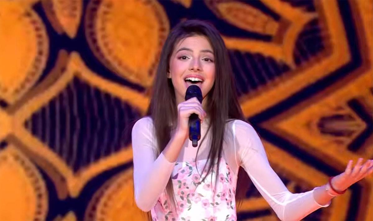 Karleuša nazvala Viki kokoškom u teranju u Pinkovim zvezdama