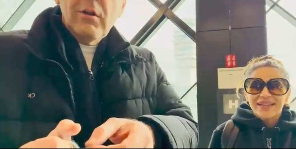 Mina Kostić I Kasper na aerodromu (1).jpg