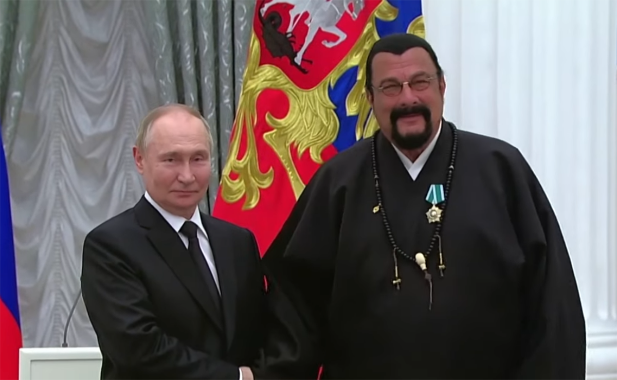 Stiven Sigal i Putin (5).png