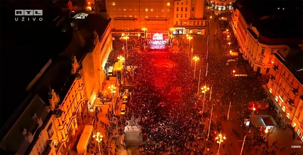 Doček rukometaša (3).png