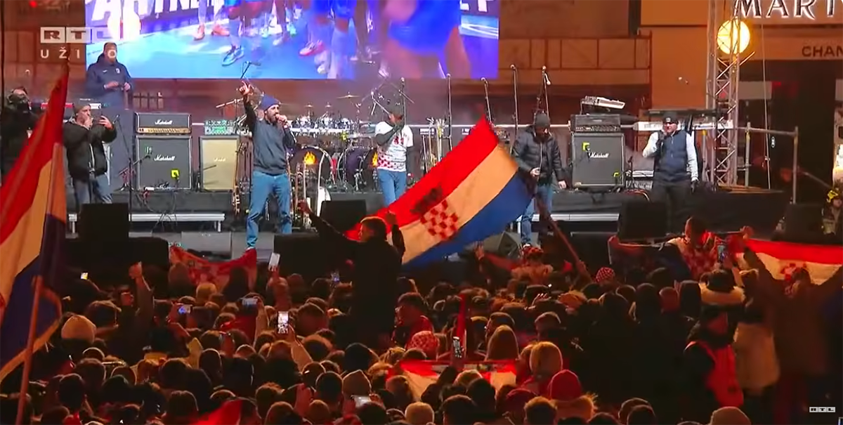 Doček rukometaša (4).png